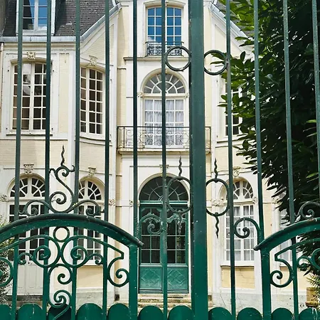아파트 Le Du Lieutenant De La Maison Siougeat 에당